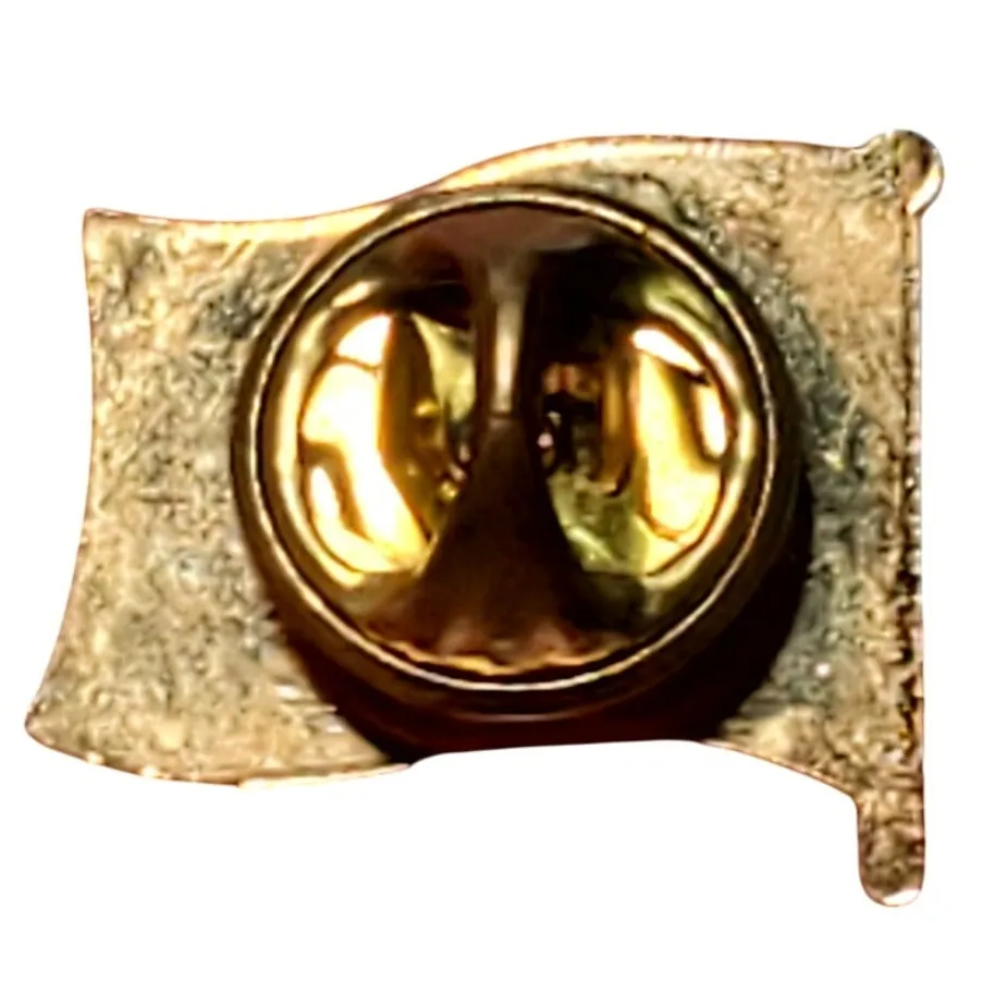 Vintage Manitoba Canada Provincial Flag Lapel Pin Enamel Red - Image 2