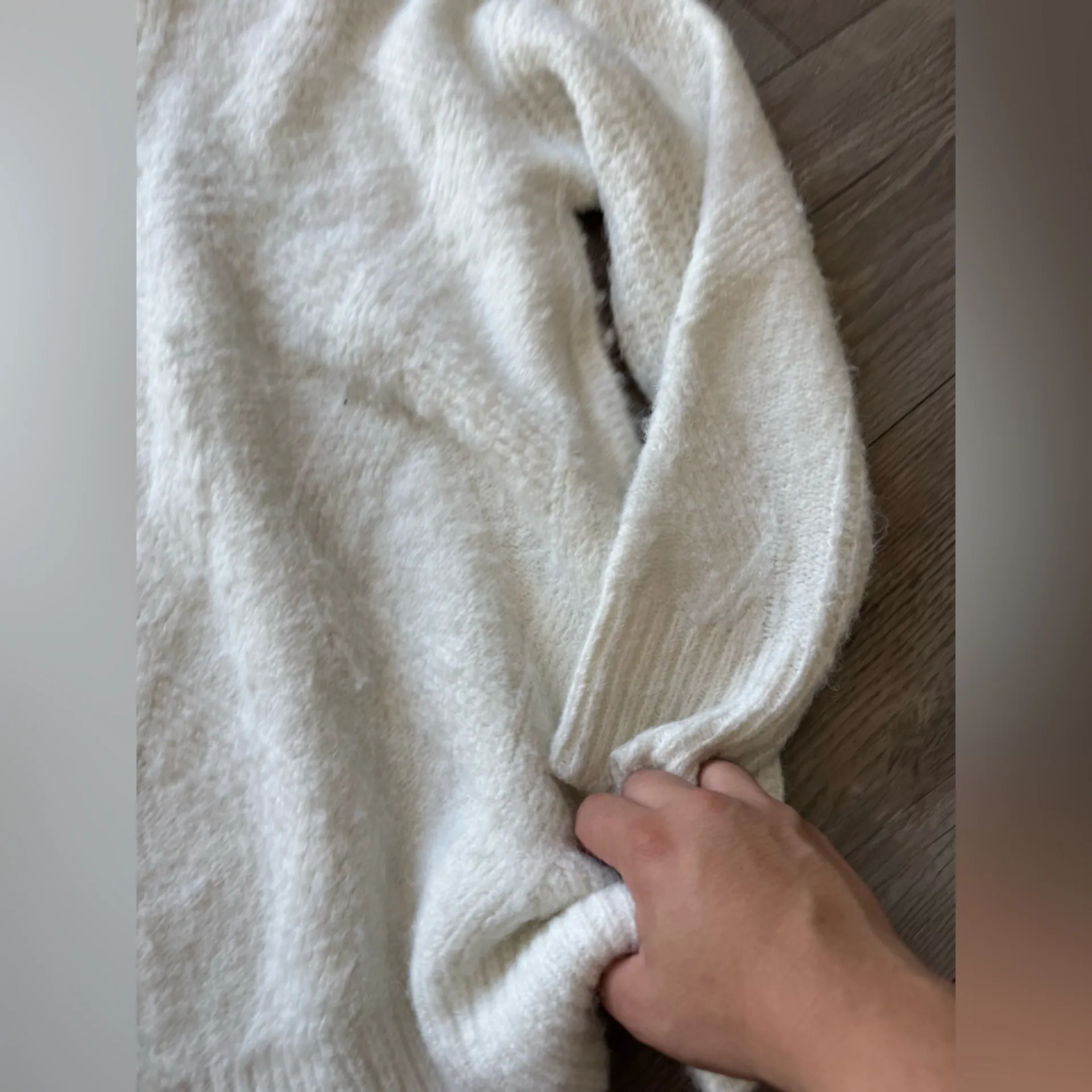 Topshop Cream Women's Crew Neck Sweater - Image 8