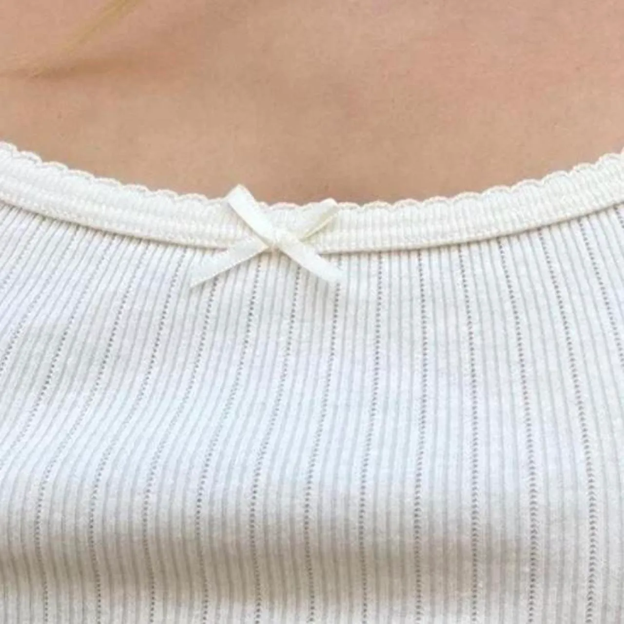 Belle Bow Lace Tank - Image 3