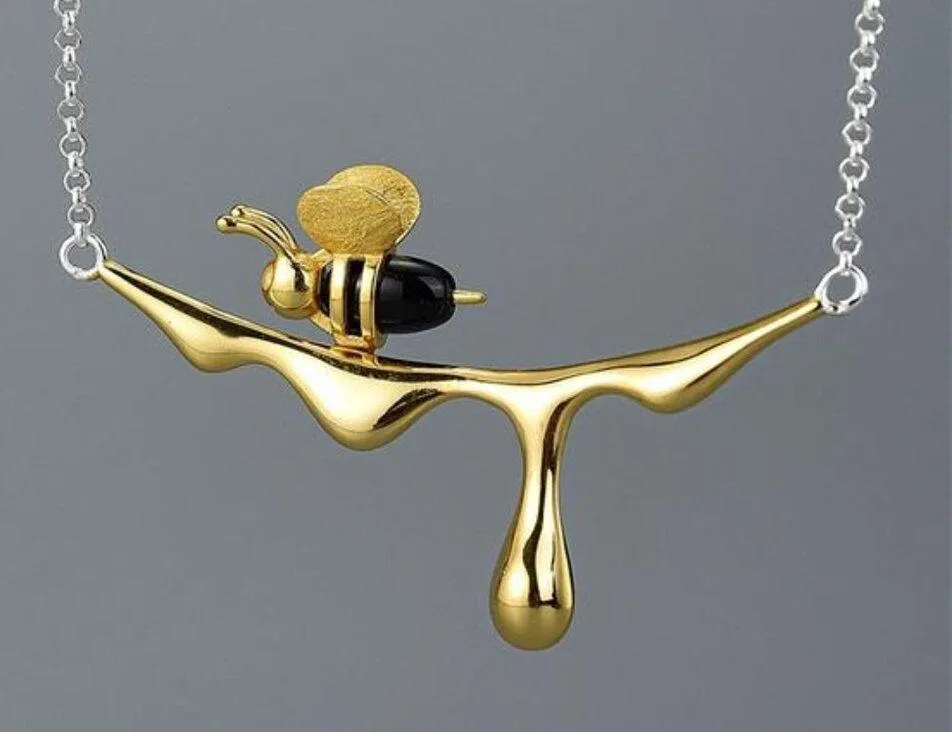 925 Silver Artisan Handmade Bee Necklace - Image 4