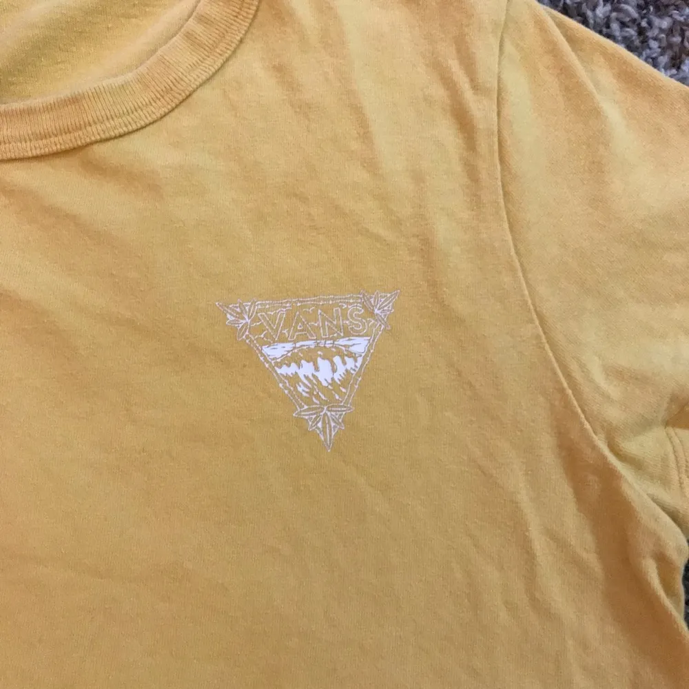 Off The Wall ocean waves t-shirt - Image 5