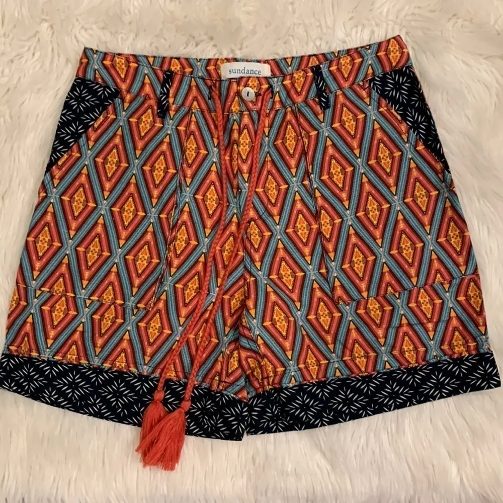 Sundance Kalini linen blend print shorts XS New, no tag - Image 3