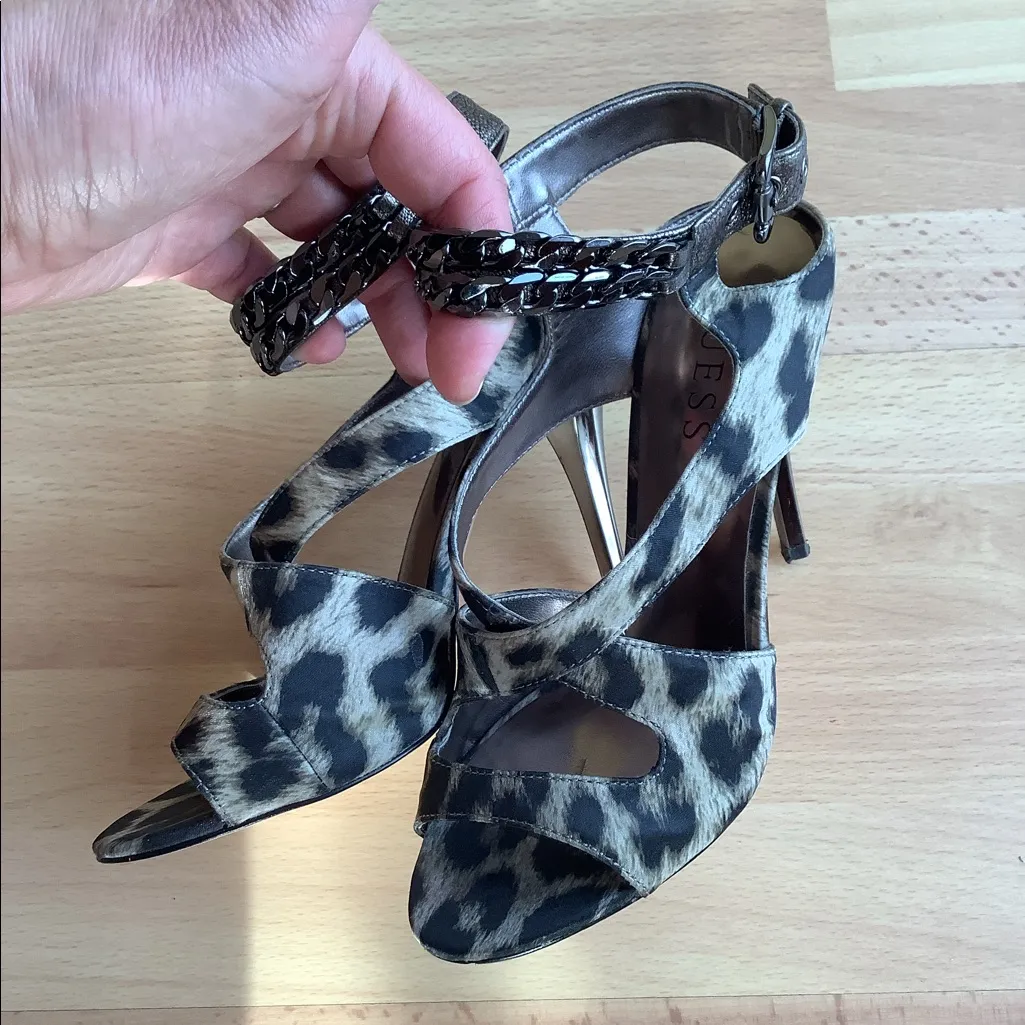 Sexy GUESS sandals 🥀 - Image 5