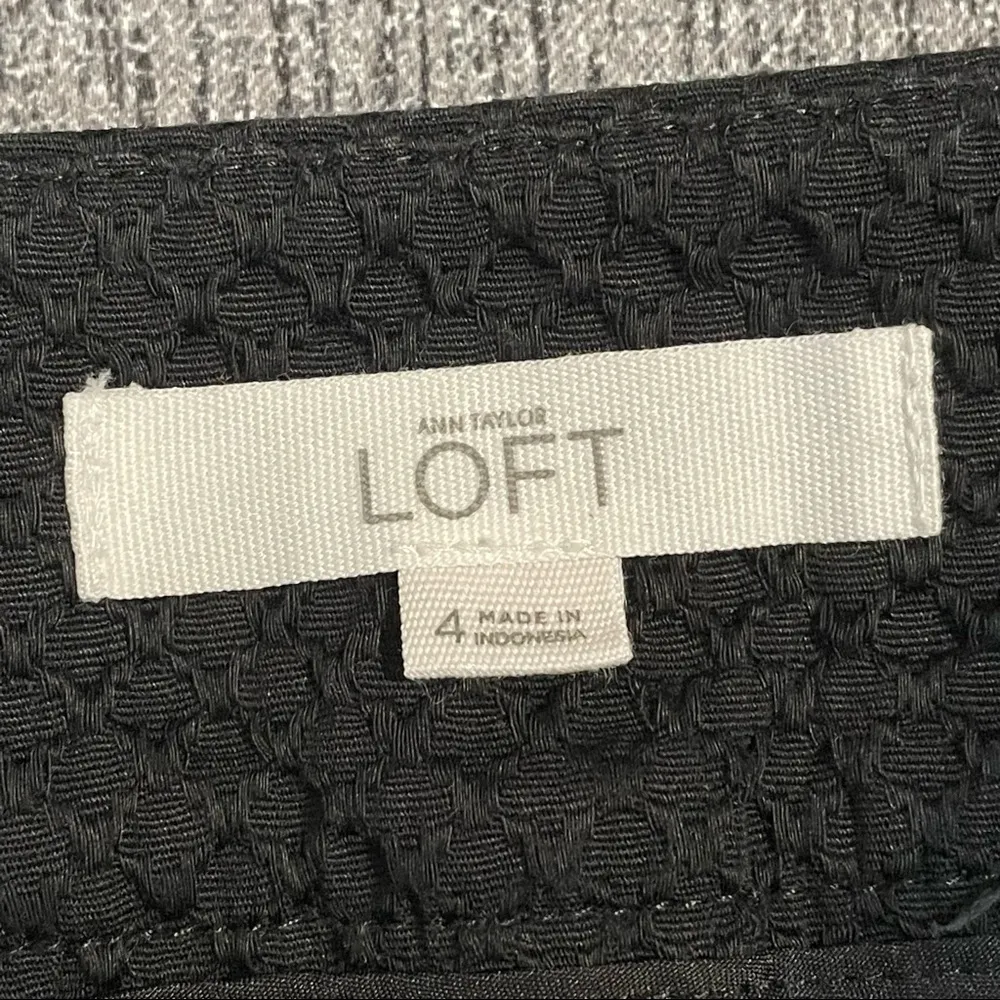 Ann Taylor Loft The Riviera Short - Image 8