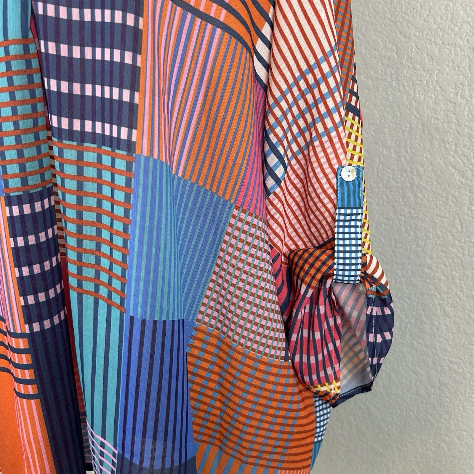 UMGEE Women's Geo Colorful Print Slinky Top Shirt Oversized V-Neck Size XL - Image 2