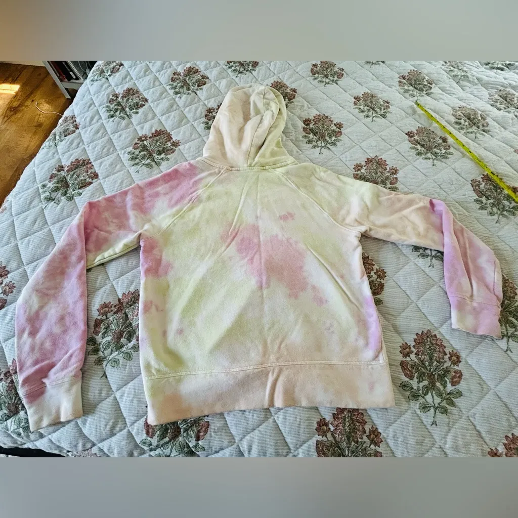 DKNY Pink and White Tie-Dye Hoodie   Like new  women size small - Image 5