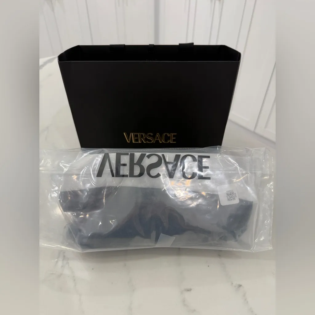 Versace Medusa Nylon Makeup Case - Image 10