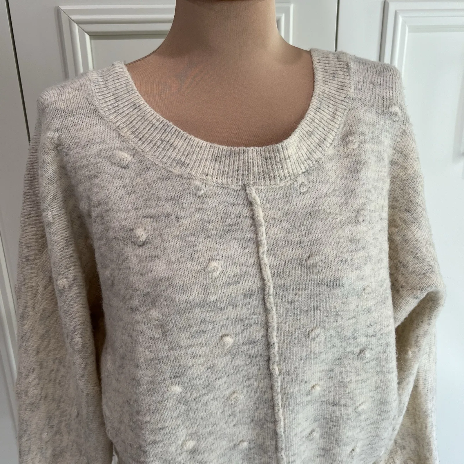 William Rast Pullover Sweater Cream & Gray Heathered Raised Dots Boho Alpaca‎ - Image 2