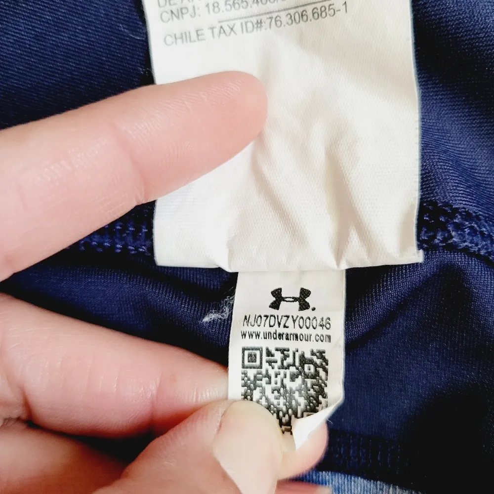 Under Armour  Blue Heat Gear Capri Size Small - Image 7