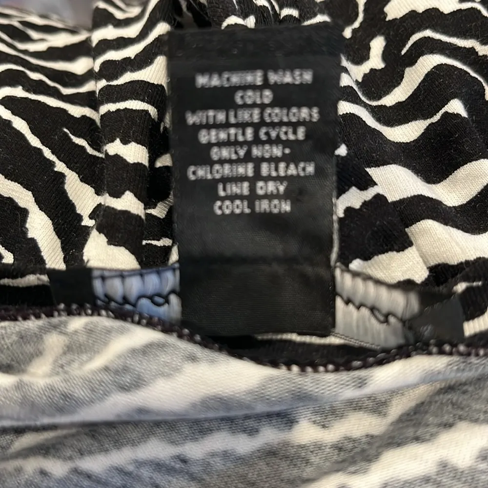 Marina Luna Zebra Print Buttoned Cardigan Women’s Plus Sz 3X Rayon Spandex Black - Image 8