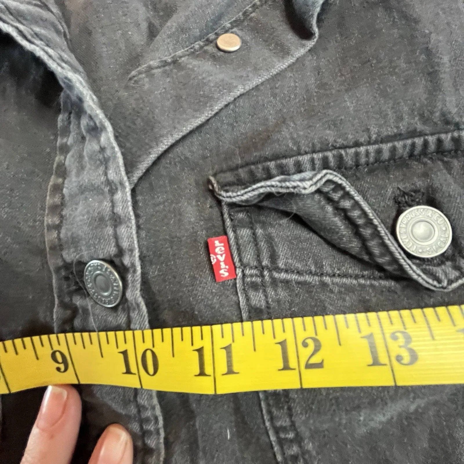 Levis Denim Best Medium Black Metal Button Up 90s Y2k Light Wash - Image 6