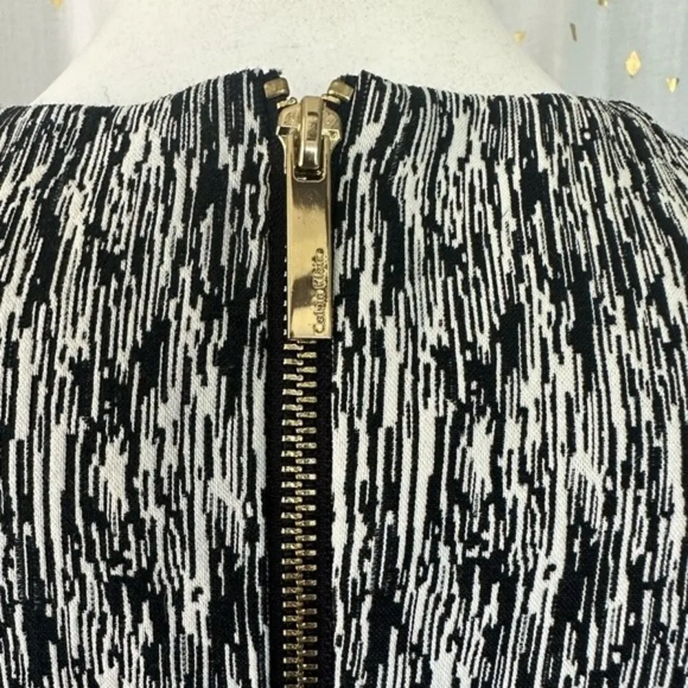 Calvin Klein Women's Sleeveless Black White Stretched Textured Shift Dress 8 - Image 5