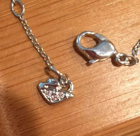 Crystal knot Bracelet - Image 3