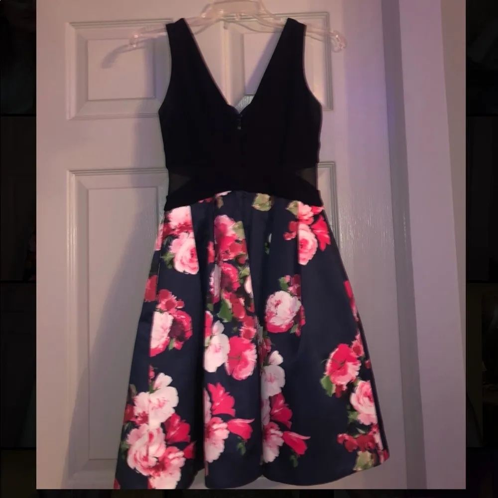 short prom dress Blue Size 2 - Image 2