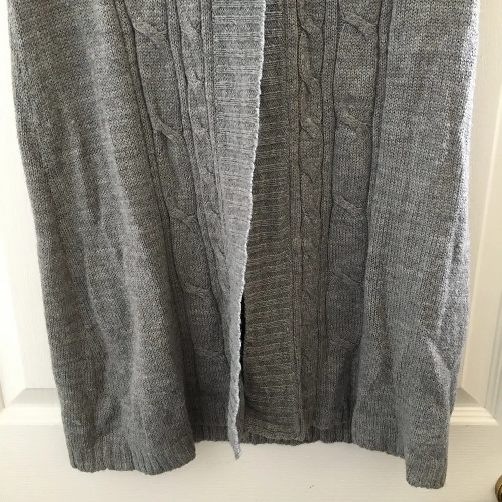 FINAL MARKDOWN Junior ambiance apparel hooded sweater medium Gray Size undefined - Image 2