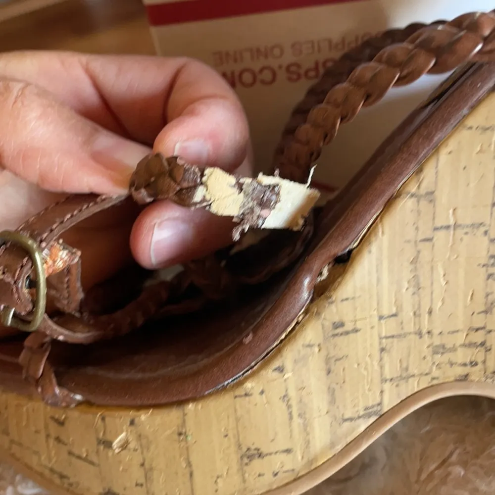 DOLLHOUSE Brown Wedge Sandals Size 8 - Image 4