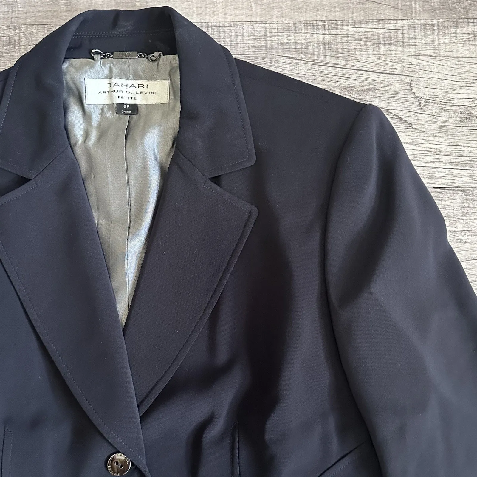 Tahari Arthur S Levine Tailored Black Blazer Suit Jacket Womens 6P Button Lined - Image 2