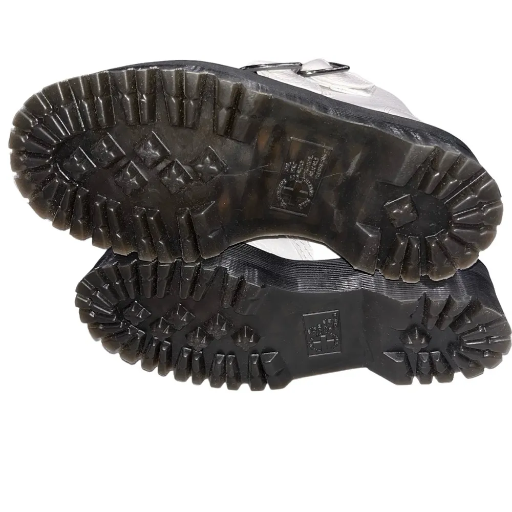 NEW Women’s Dr. Marten White Keather Devon Heart Platform Boots size 6 - Image 13