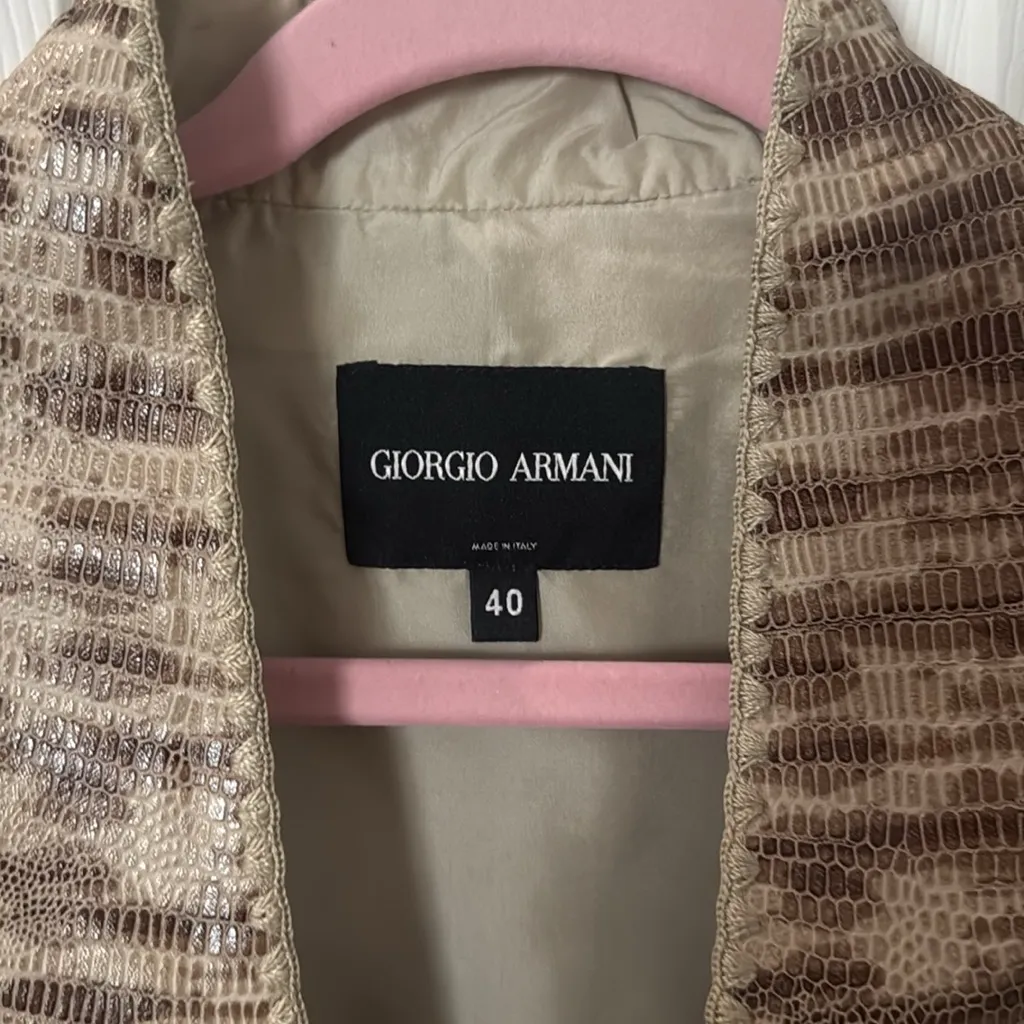 Giorgio Armani Women's snakeskin style lamb Blazer as 40 - Image 2