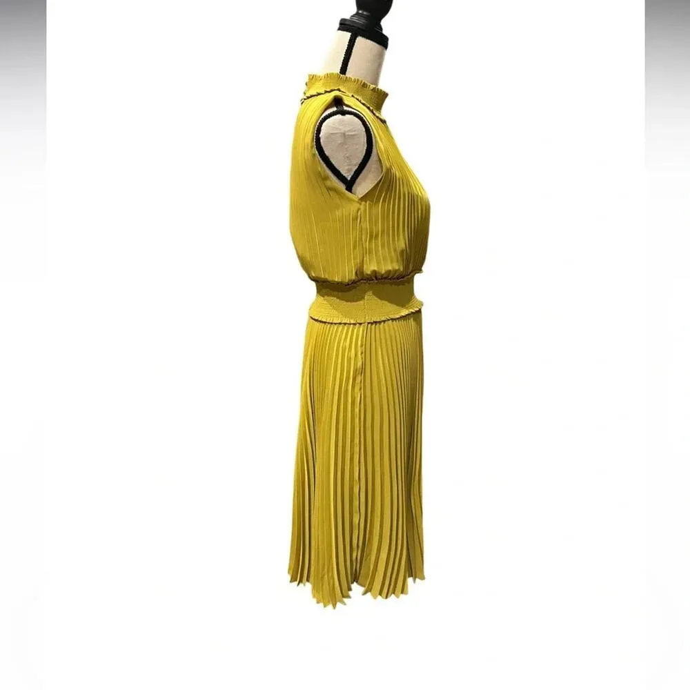 Nanette Lepore Women's Smocked High Neck Pleated
Dress Size 8 - Image 6