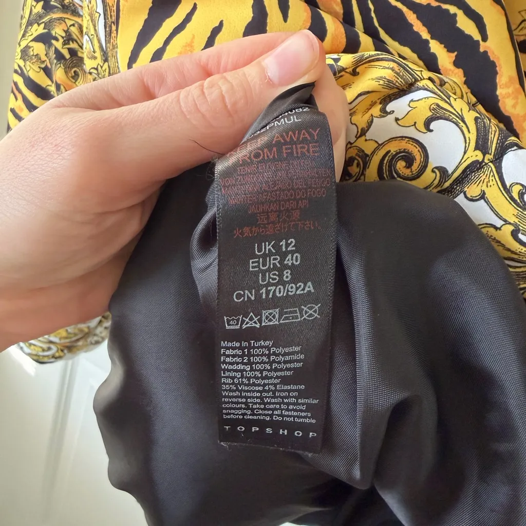 Topshop Chan Print Patterned Puffer Jacket - Image 8