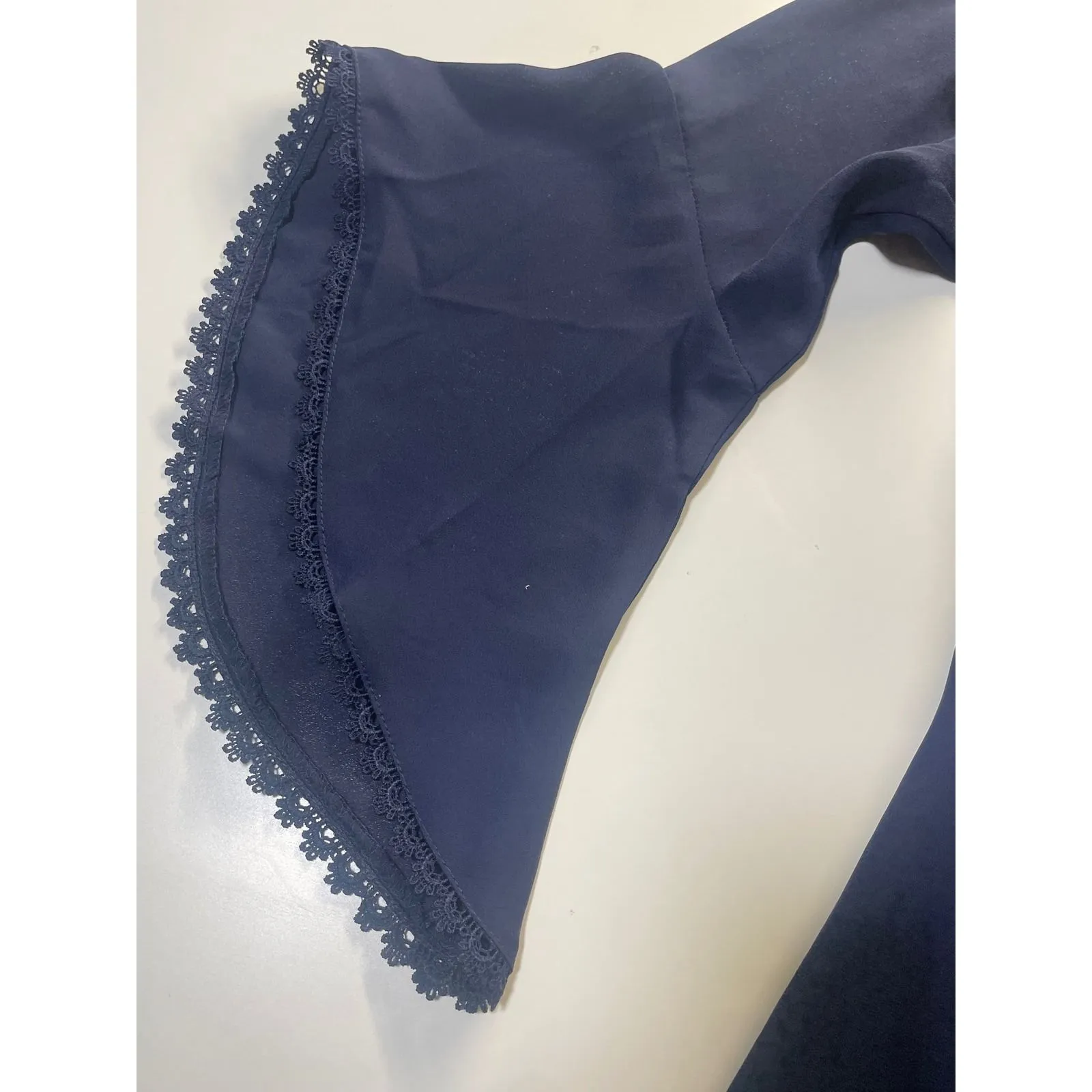 BB Dakota Navy Blue Bell Sleeve Lace Trim Dress Size 4 - Image 5