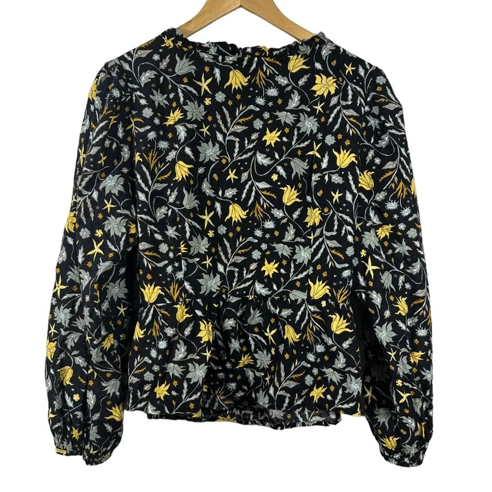 NWT Universal Thread Floral Wrap Top Size L - Image 3