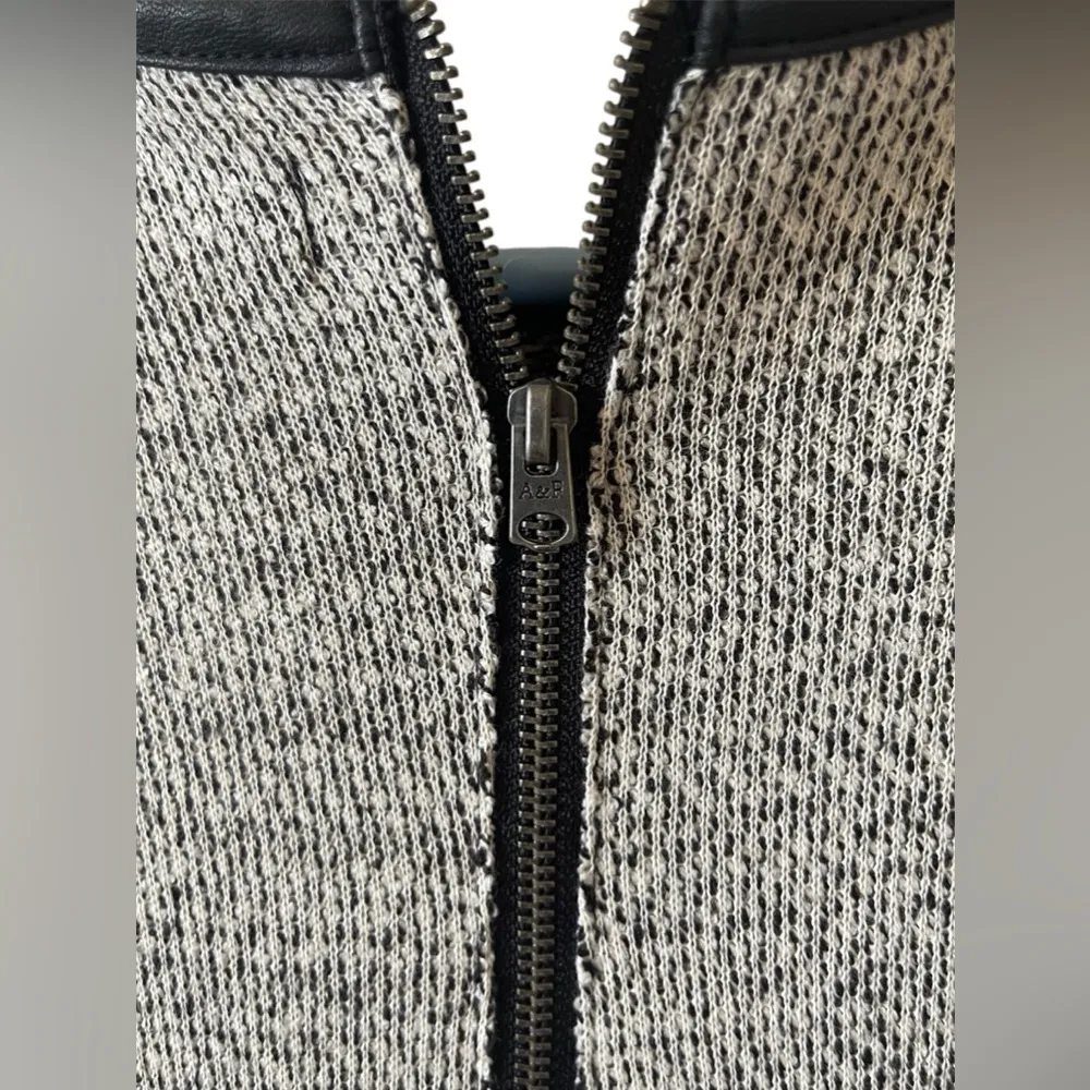 Abercrombie and Fitch Sweater Tunic Women Long Sleeve Mini Size Small Black Knit - Image 6