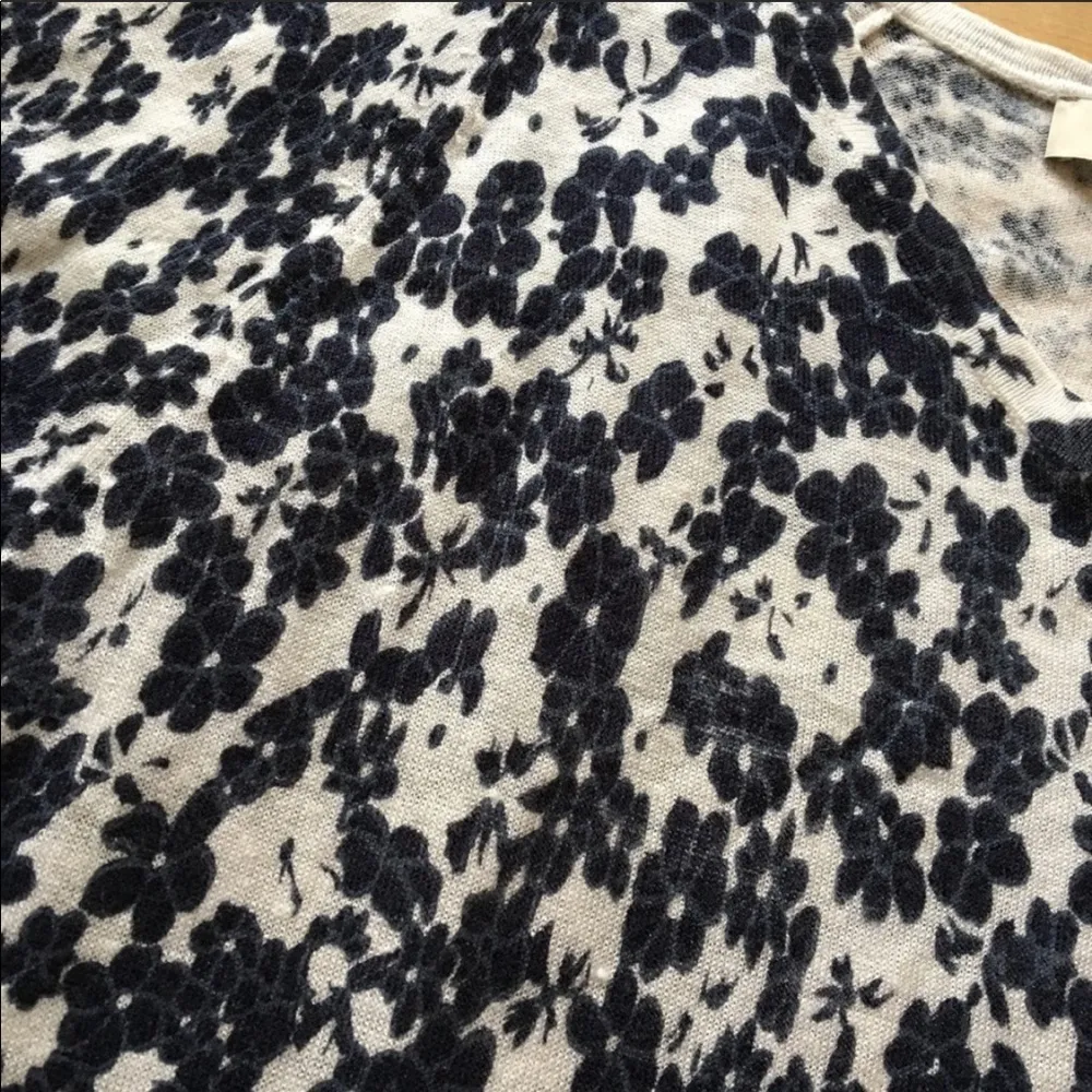 Loft Long Sleeve Crewneck Sweater Size Small - Image 3