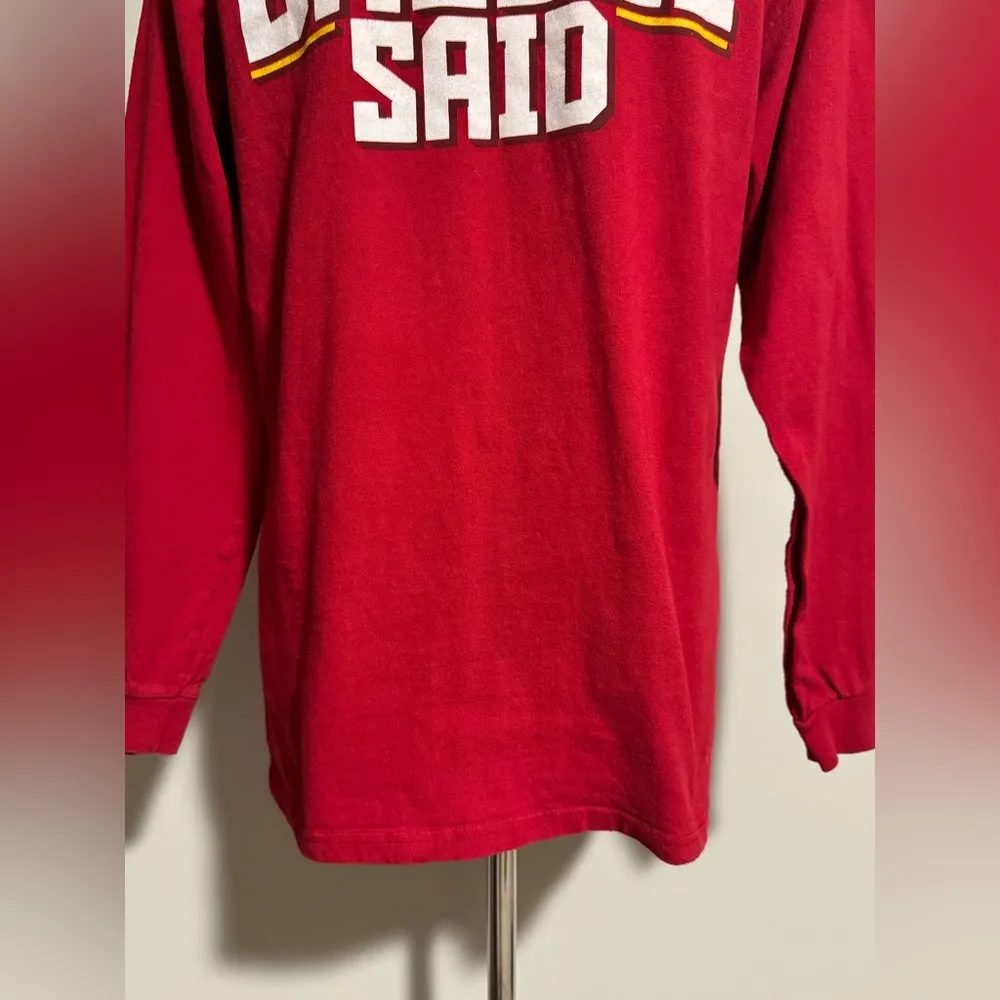 EUC Kellogg’s Red and White Cheez It Graphic Long Sleeve Tee size medium - Image 7