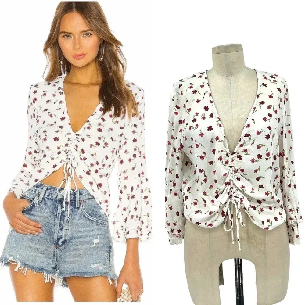 Flynn Skye Kirsty Ruched‎ Tie Front Top in Dream Lover Floral Print Size Small - Image 2