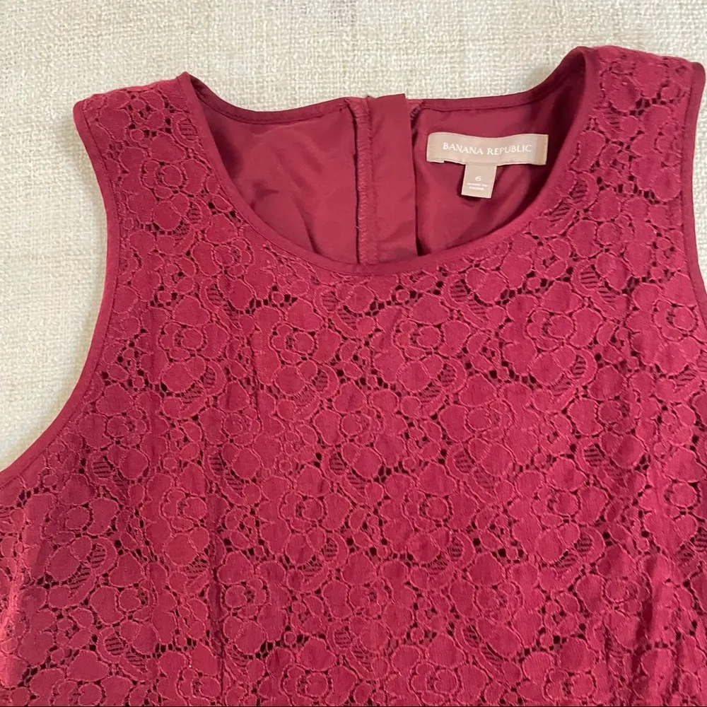 Banana Republic Sleeveless Burgundy Lace Top - Image 6