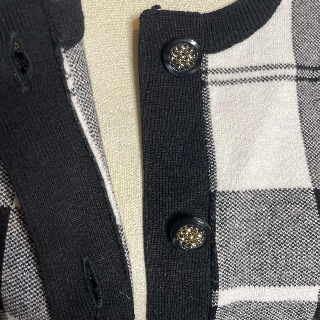 Cynthia Rowley Black‎ White Plaid Button Front Long Sleeve Cardigan Size Medium - Image 2