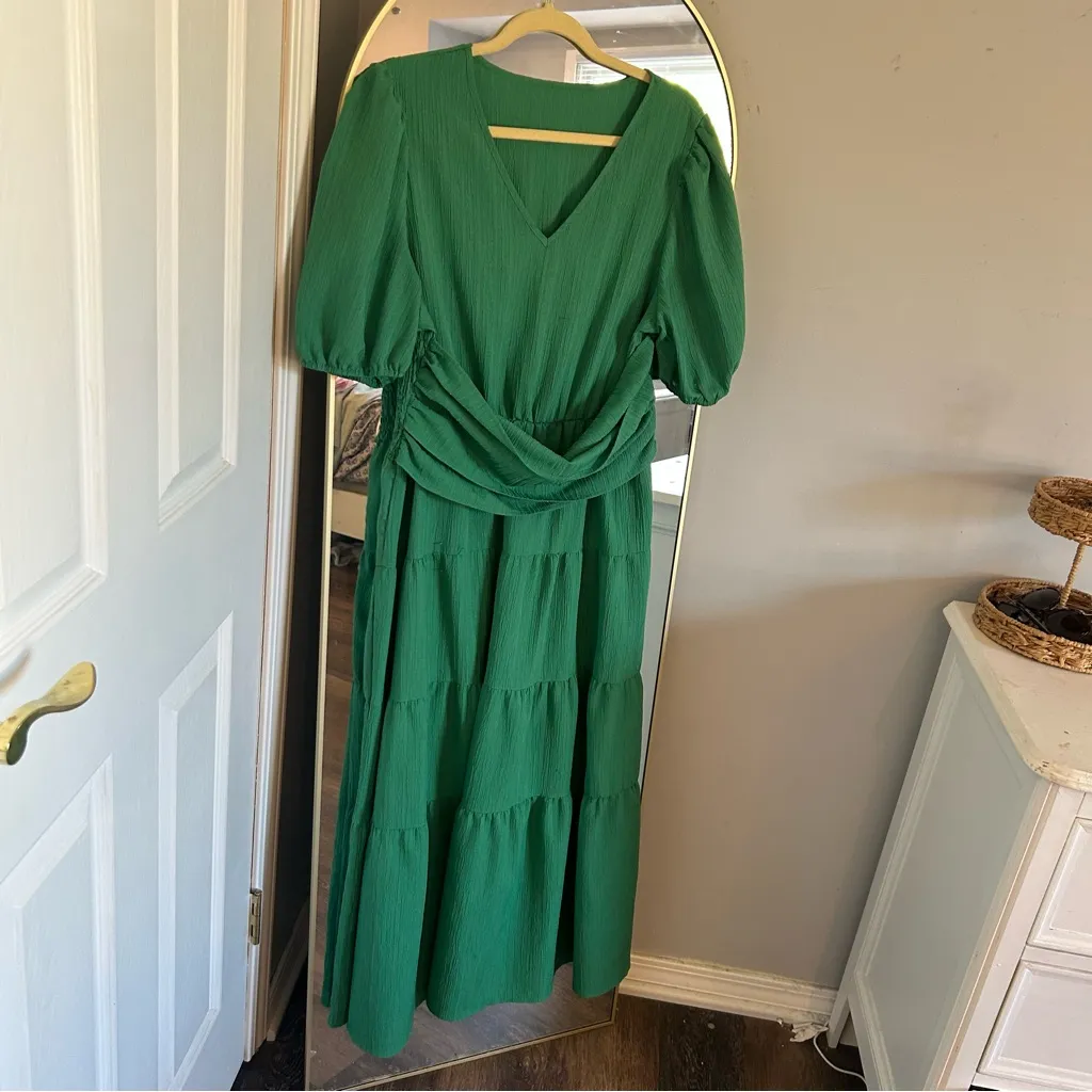 SHEIN emerald green ruched tiered midi dress size xl - Image 4