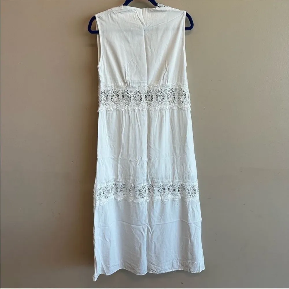 Suboo V Neck White Dress. Size 0. Embroidered Floral Details - Image 2