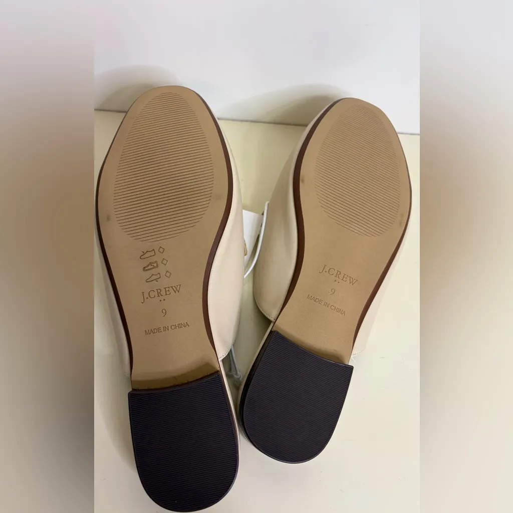 NWT J. Crew Women's Cream Mules with Gold Accent sz 9 - Image 7