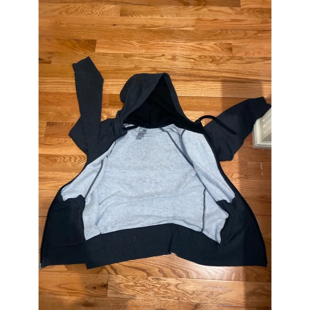 Champion  zip up xxl - Image 4