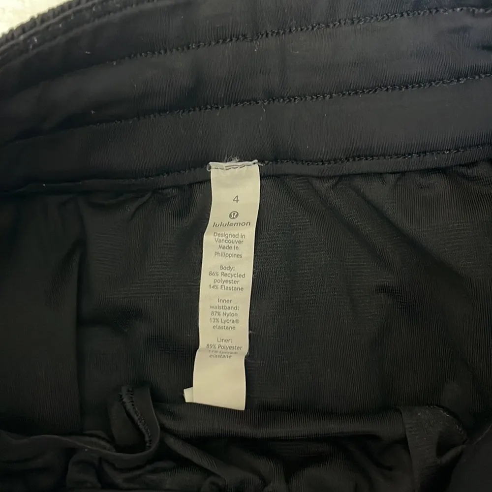 Lululemon track that short - Image 2