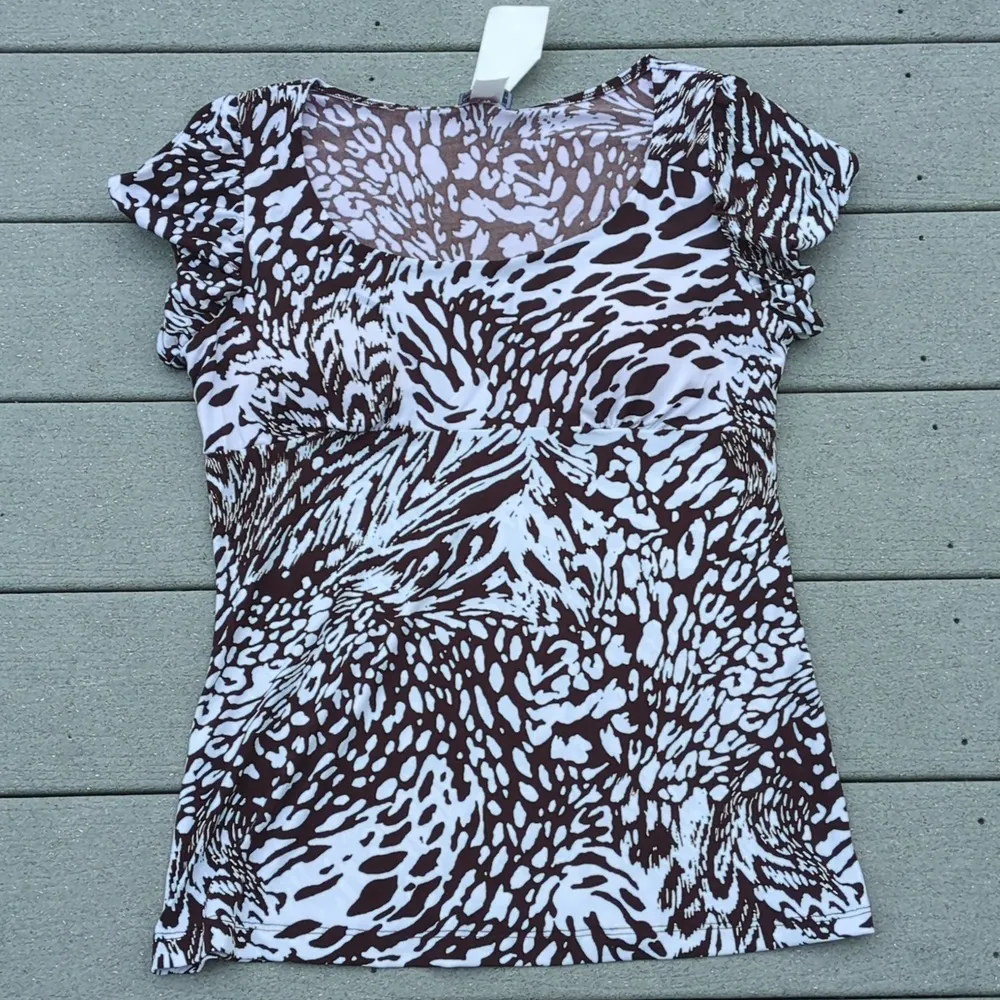 NWT Fresh of LA Animal Print Cap Sleeve Shirt White Size XL - Image 7
