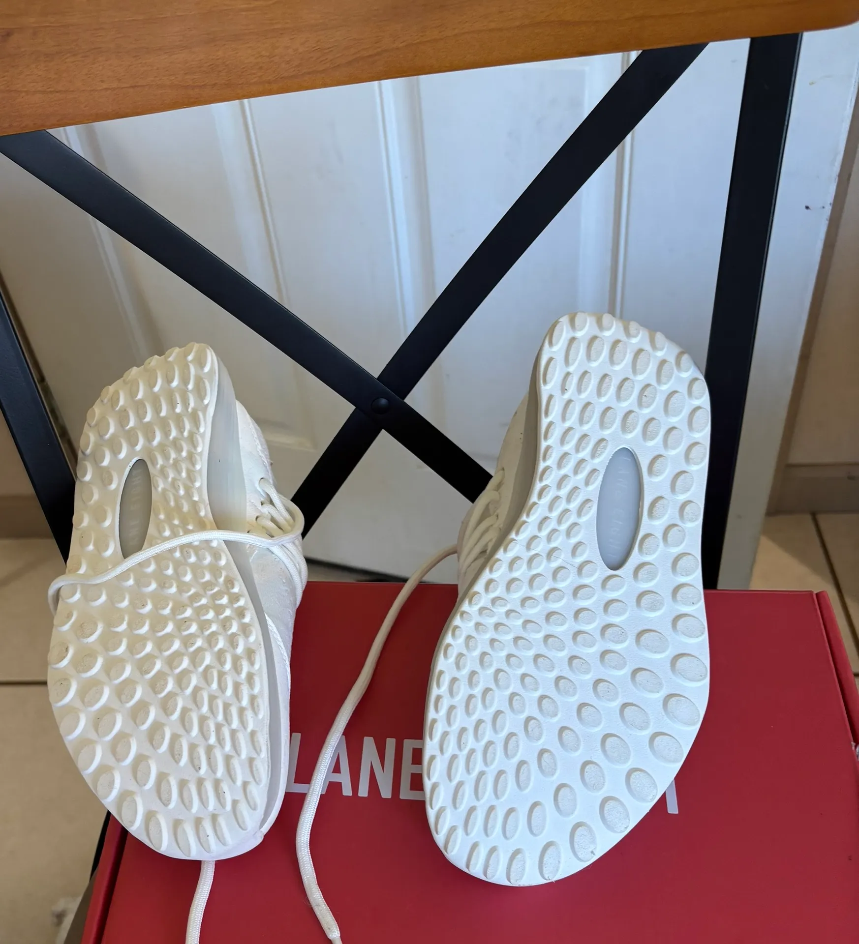 Lane-Eight NIP 6.5 Lane-8 White Sneakers - Image 6