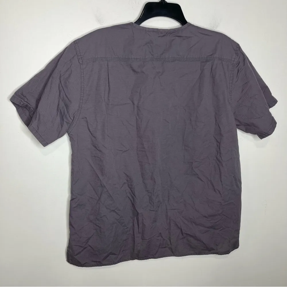 Carhartt gray rip stop scrub‎ top size medium - Image 7