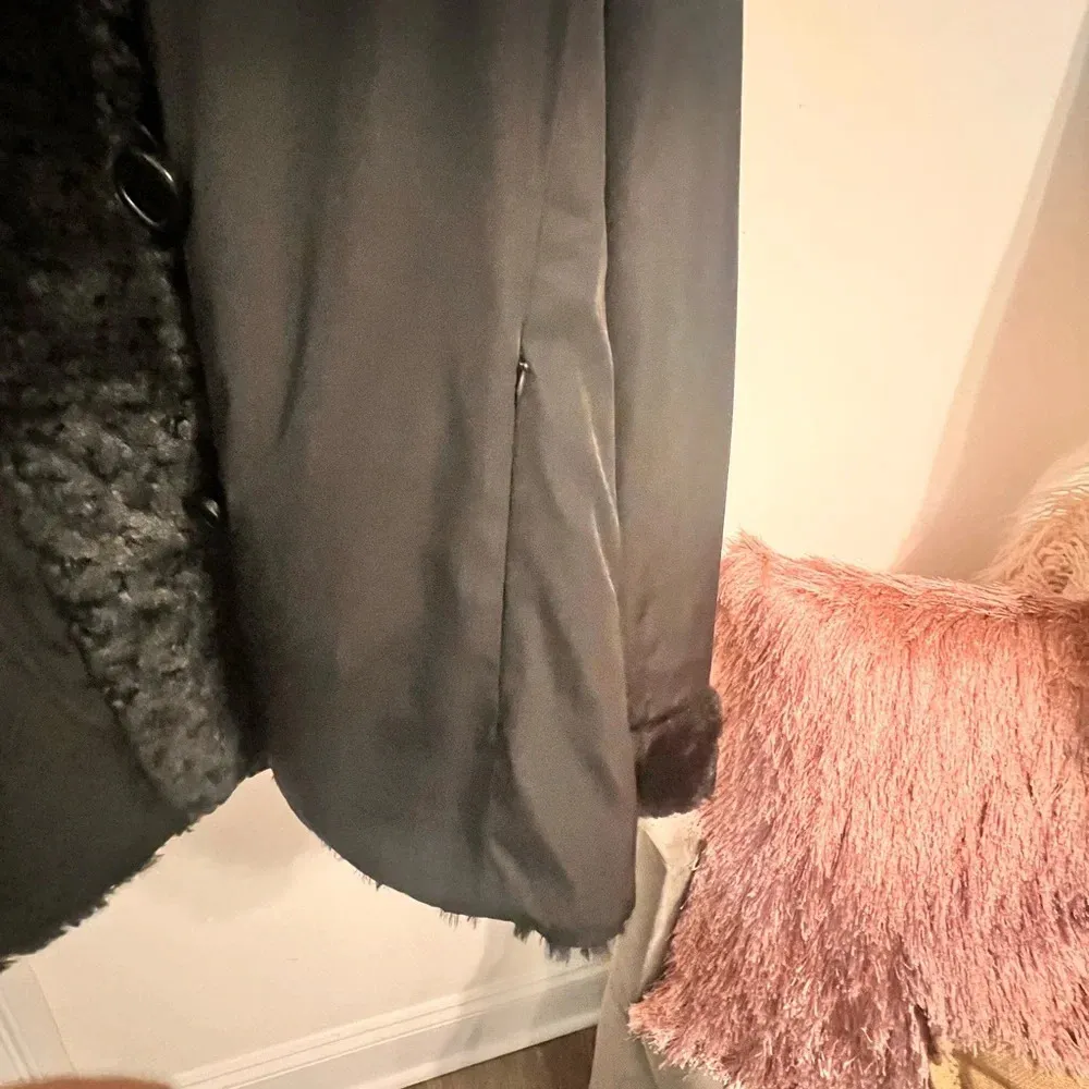 WILL NOT TAKE LESS Women’s Platinum Ute’s Reversible Jacket Black Size XL - Image 5