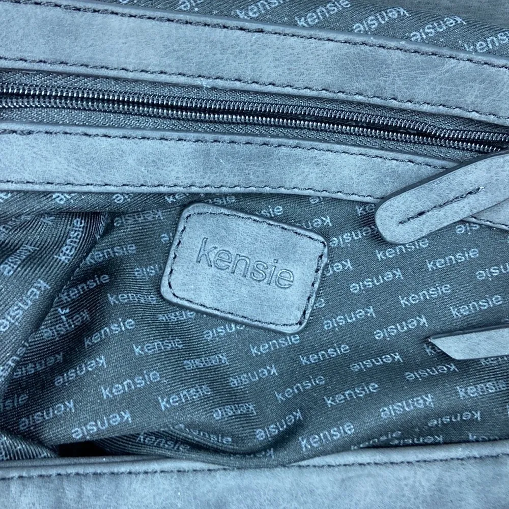 Kensie  Shoulder Purse Hand Bag Gray Pink Vinyl Zipper Closure Travel - Image 11