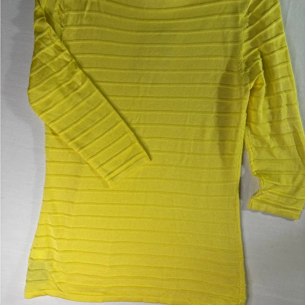 Dana Buchman Yellow Fitted Ribbed Blouse small - Image 6