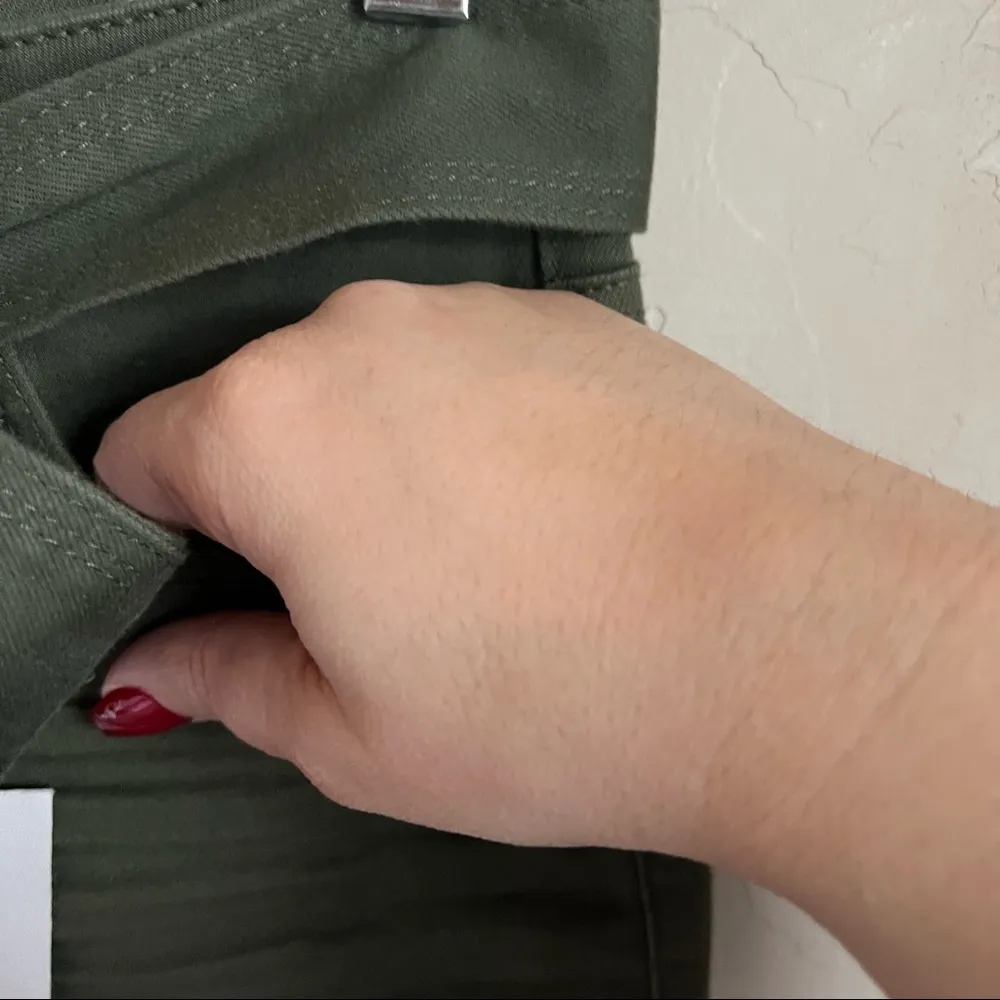 NWT Vanilla Star Olive Green Belted High Rise Square Pocket Skinny Jeans - Image 5