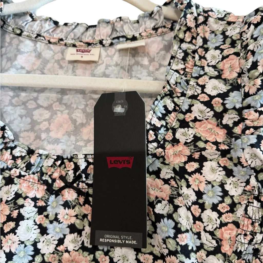 Levi's Louise Smocked Crop Top in Vanessa Floral Size small new with tags - Image 9