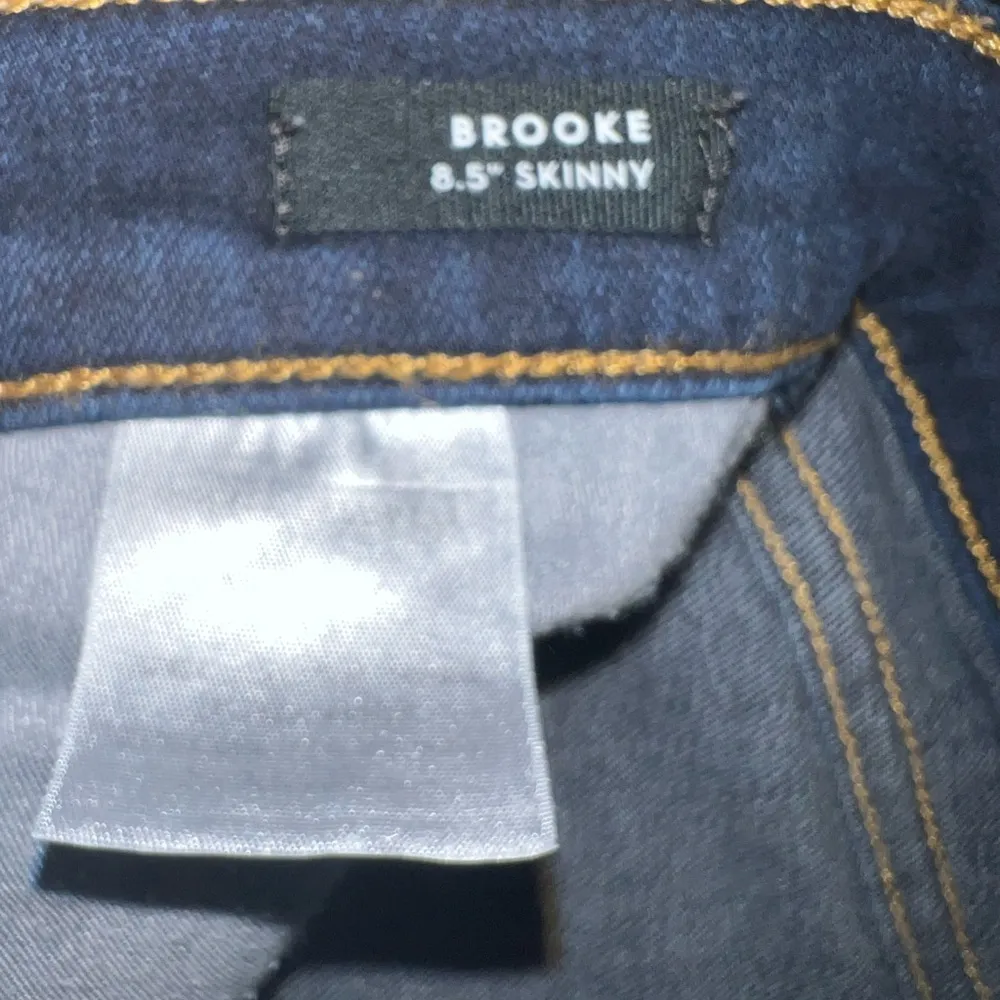 VERONICA BEARD Brooke 8.5" Skinny Jeans in Deep Blue Size US 26 - Image 6