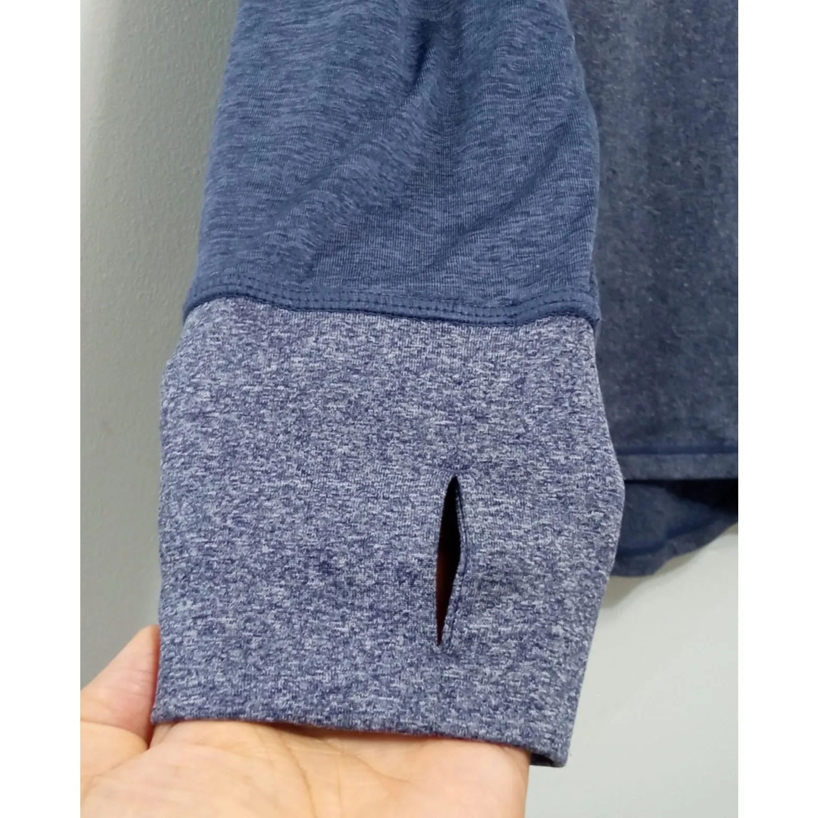 Avia Women's Athletic Top Pullover Blue Drawstring Long Sleeve Funnel Neck XL - Image 2