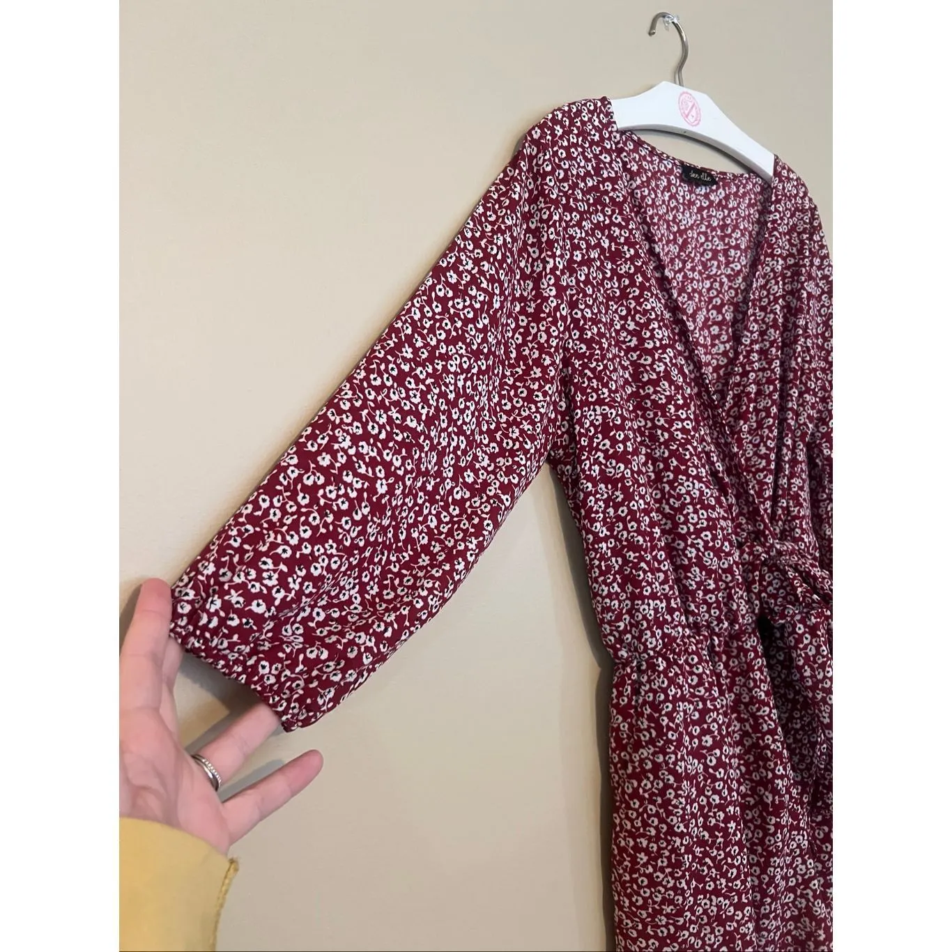 Dee Elle  Floral Print Romper Woman’s Size Large One Piece - Image 2