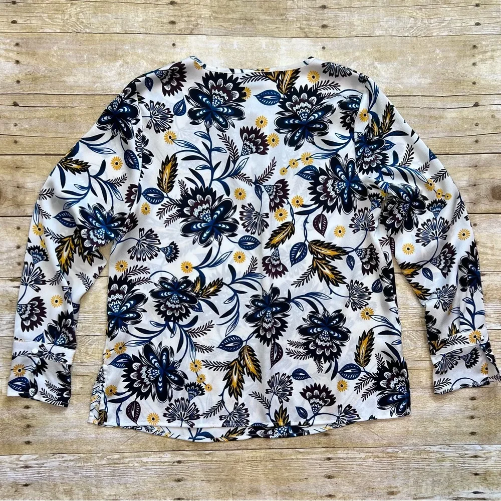 Liz Claiborne Career Floral Printed Blouse - Image 4